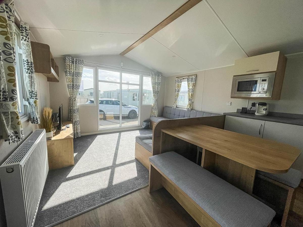 Hotel Lovely 8 Berth Caravan For Hire At Barmston Beach Holiday Park Ref 62002O Lund Zewnętrze zdjęcie