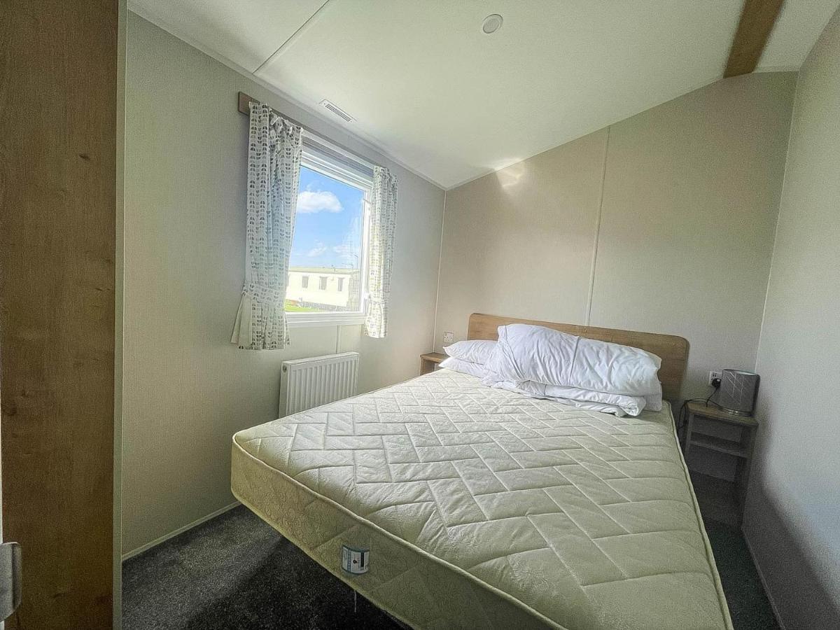 Hotel Lovely 8 Berth Caravan For Hire At Barmston Beach Holiday Park Ref 62002O Lund Zewnętrze zdjęcie